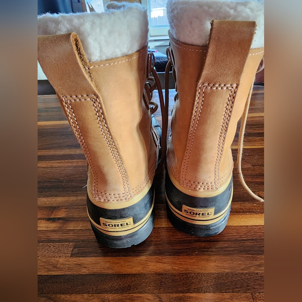 Women's Sorel Tan and Black Winter Boots - Picture 4 of 5